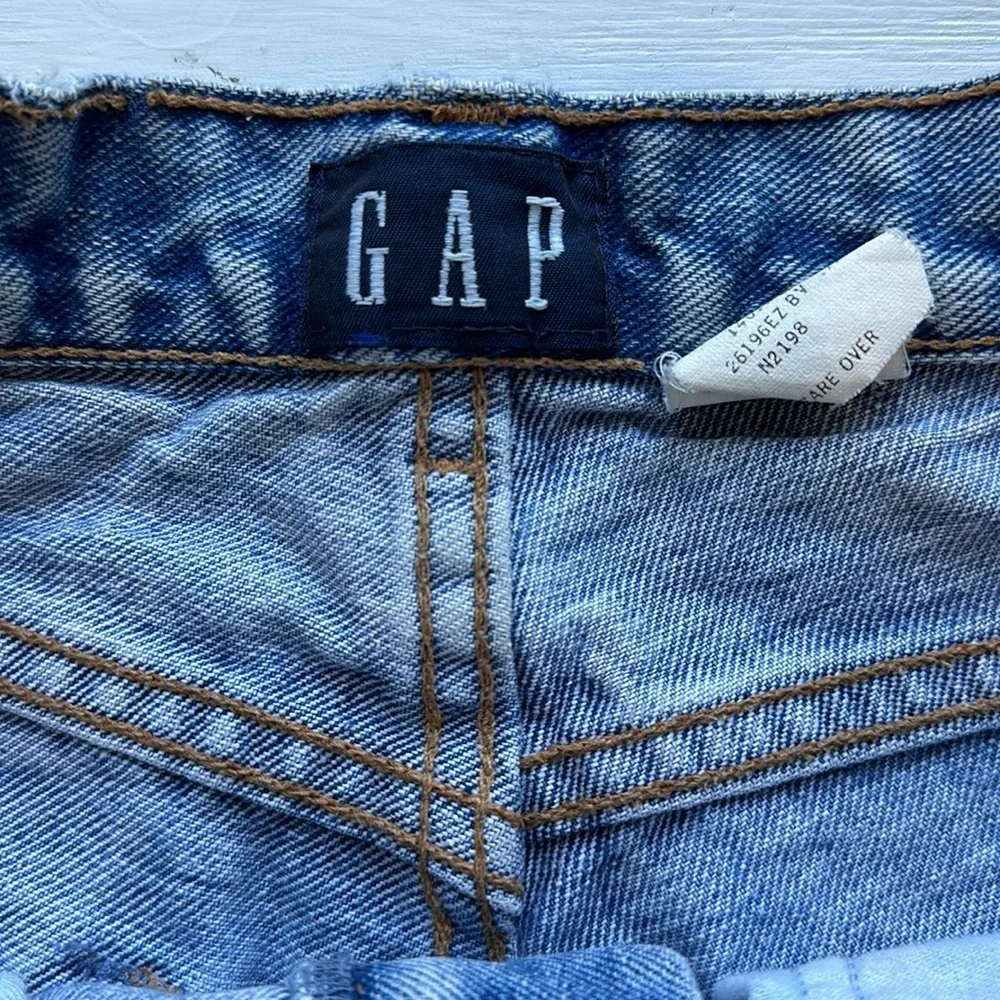 Vintage GAP Denim Cut Off Jean Shorts size 6